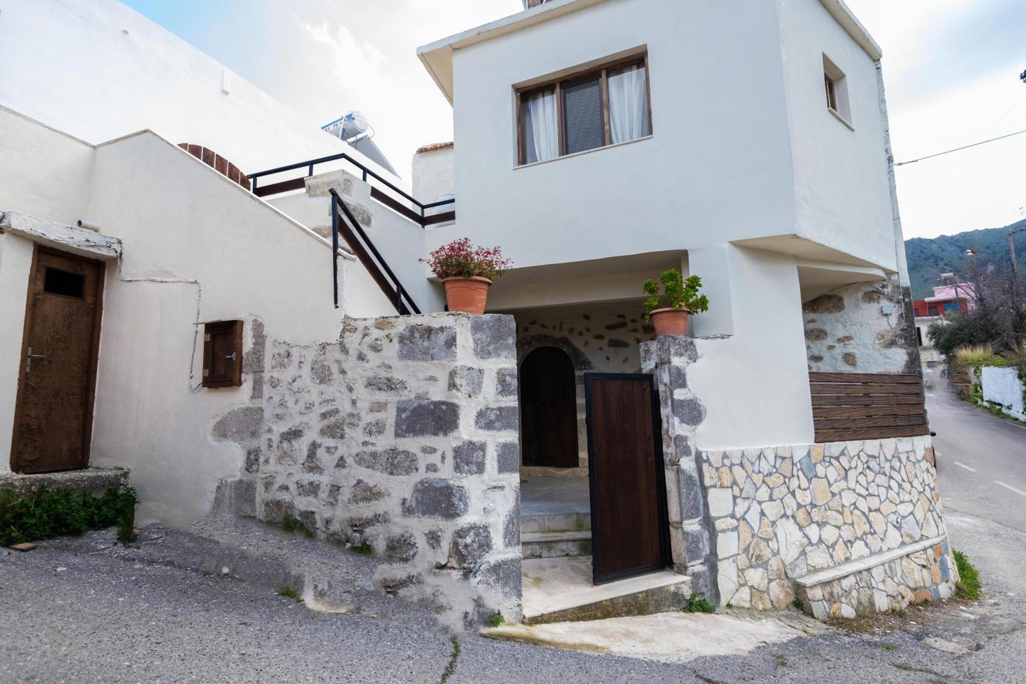 To Patriko Villa Kournás Buitenkant foto